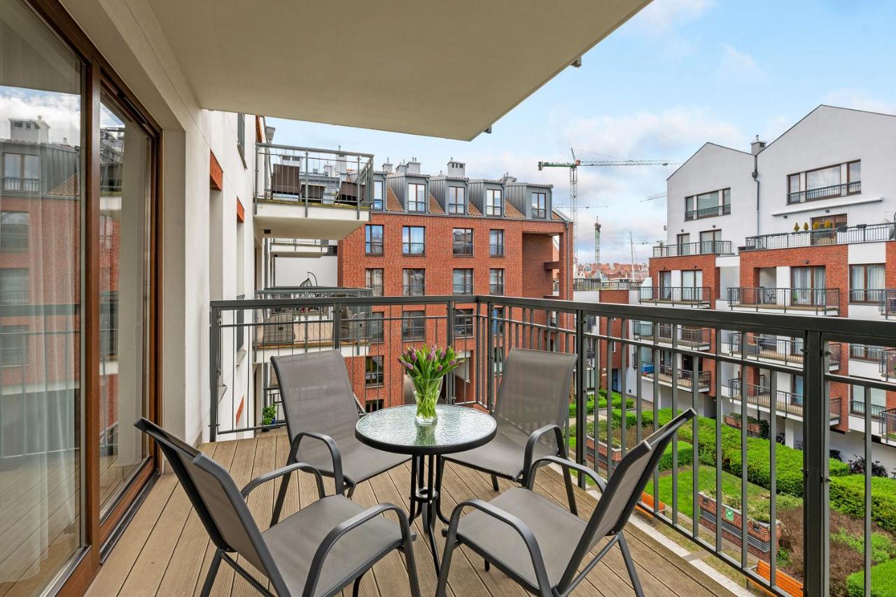 Blue Mandarin Marina Apartment Гданск Екстериор снимка